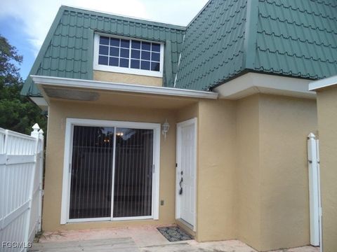 Photo of Fort Myers, FL 33919 (MLS # 2025004733) Photo of Fort Myers, FL 33919 (MLS # 2025004733)