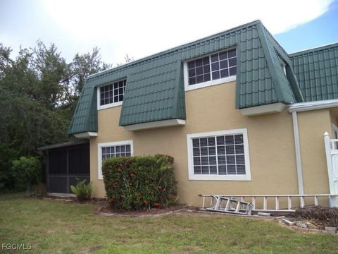 Tiny photo for Fort Myers, FL 33919 (MLS # 2025004733)