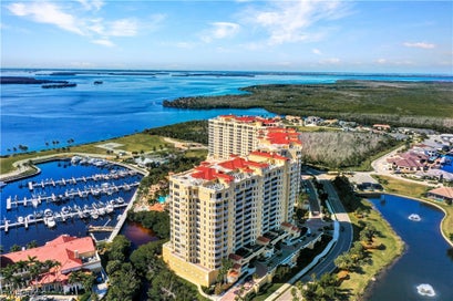 6061 Silver King Boulevard 303 Cape Coral FL 33914