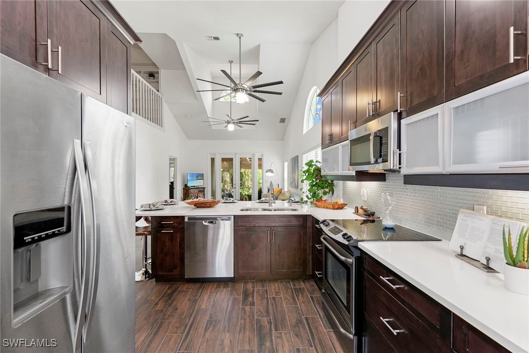 1733 San Bernadino Way K406