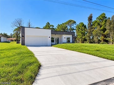 2905 43rd Street W Lehigh Acres FL 33971