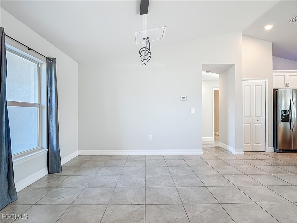 1021 Cedartree Avenue