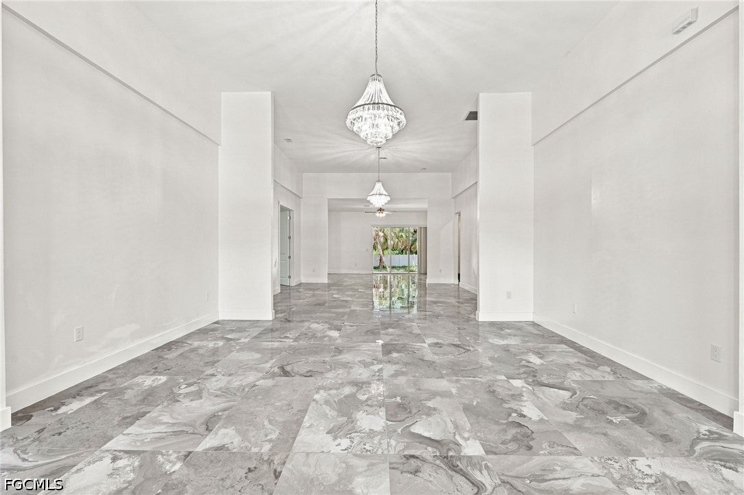 1853 Della Drive