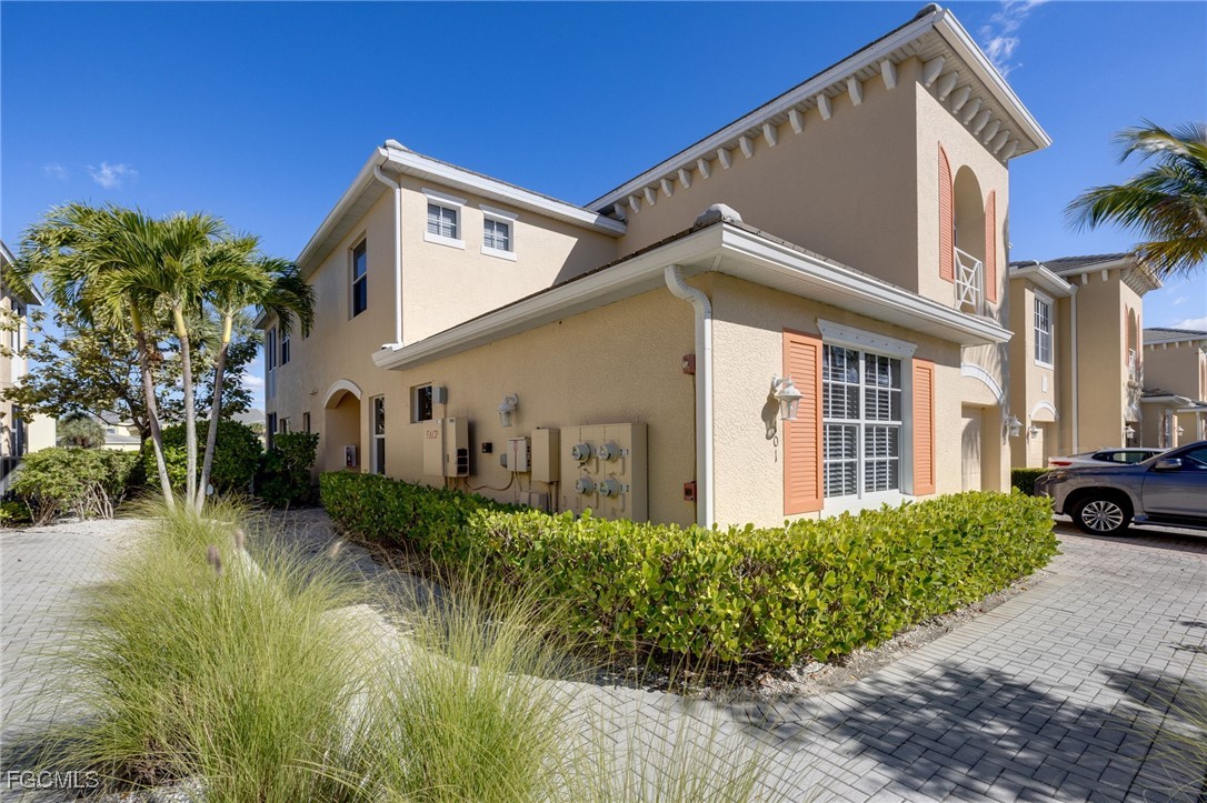 14557 Dolce Vista Road 101