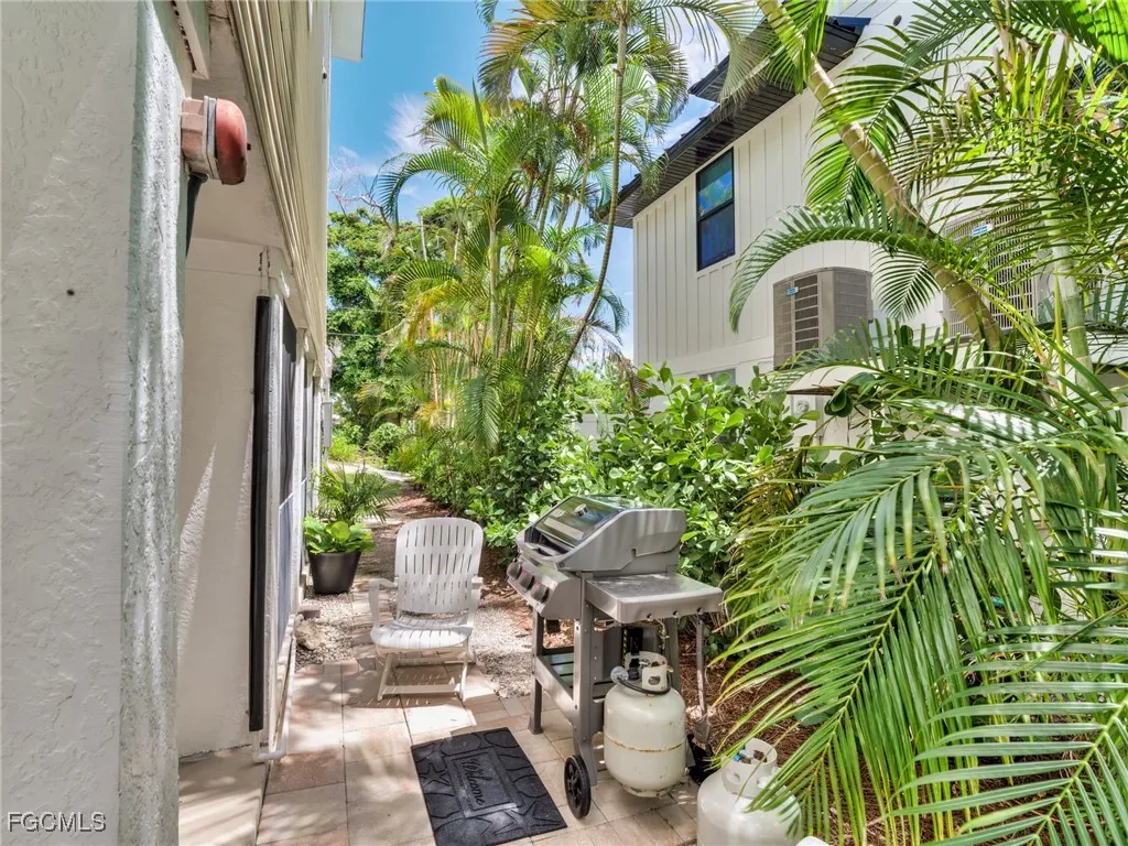 Captiva, Florida, 33924, United States, 3 Bedrooms Bedrooms, ,3 BathroomsBathrooms,Residential,Active,2008230