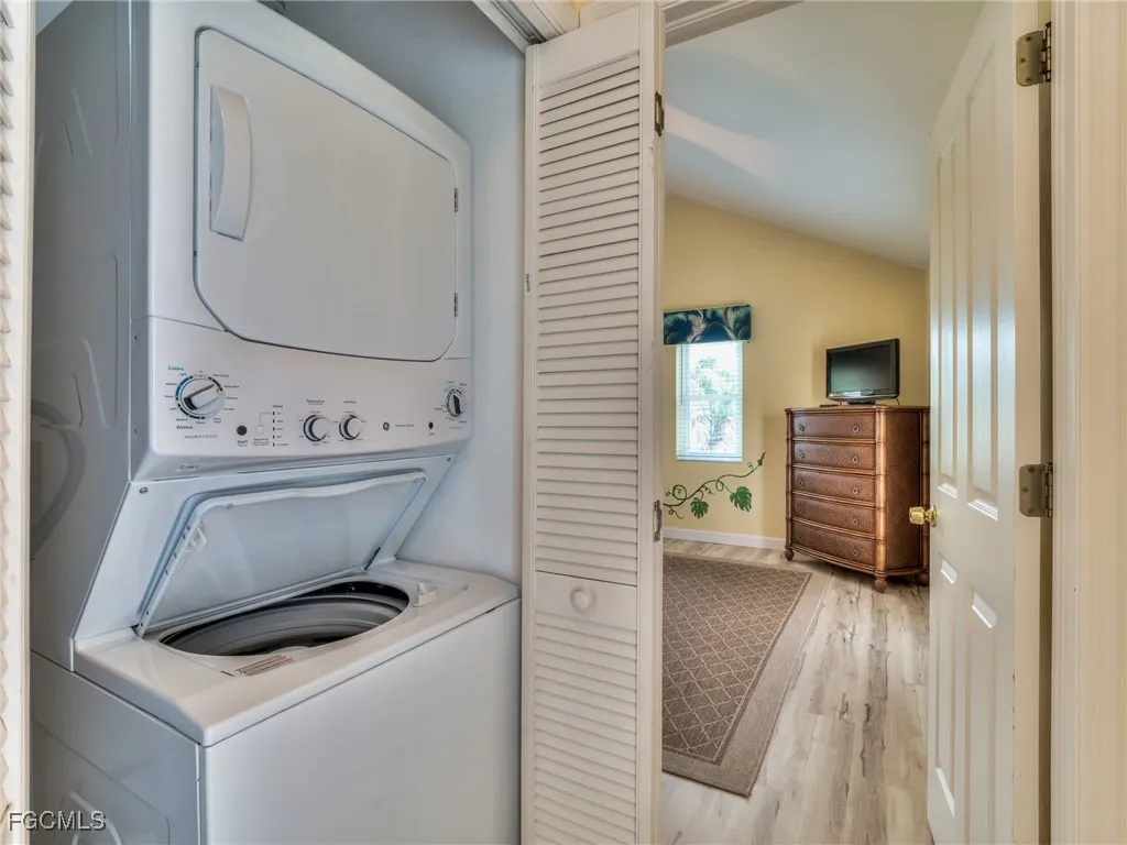 Captiva, Florida, 33924, United States, 3 Bedrooms Bedrooms, ,3 BathroomsBathrooms,Residential,Active,2008230