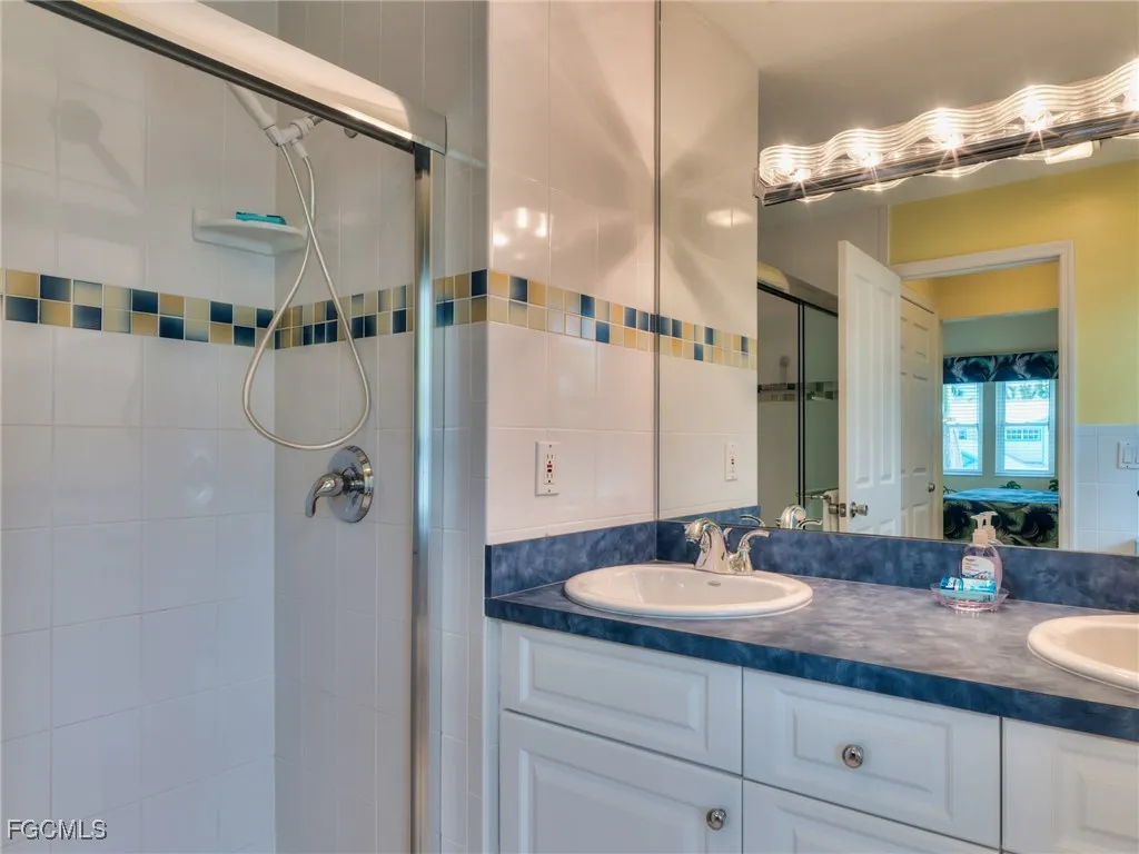 Captiva, Florida, 33924, United States, 3 Bedrooms Bedrooms, ,3 BathroomsBathrooms,Residential,Active,2008230