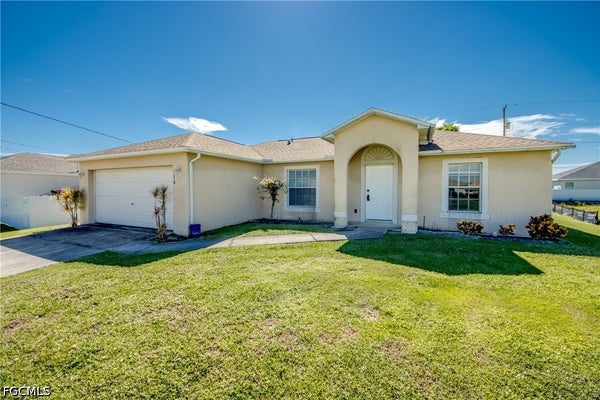 516 NW 26TH TER, CAPE CORAL, FL 33993 - Image 3db1a39de1e25f3b97aec919eaf0c8e4/2583835362