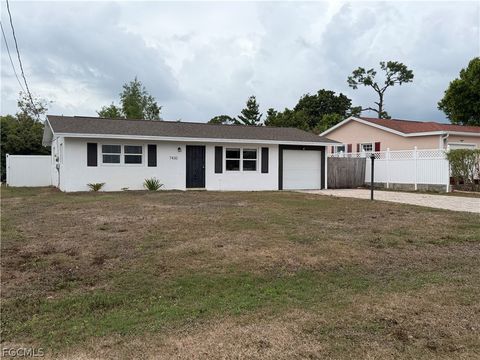 7430 Pine Drive Fort Myers FL 33967