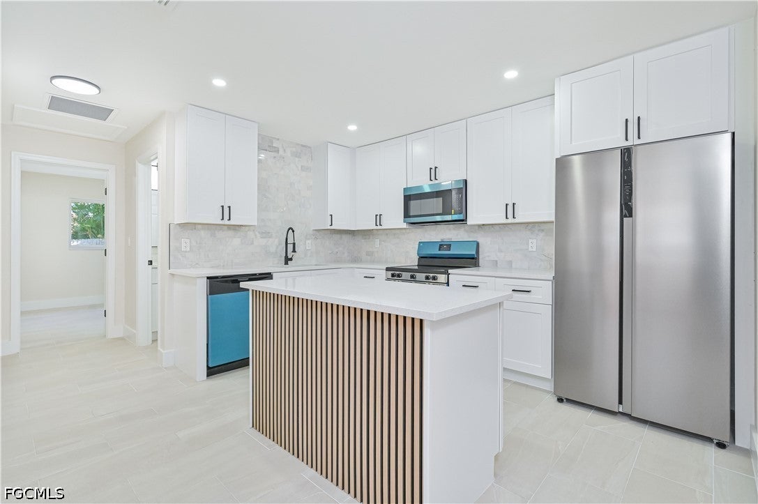 115 SE 24th Avenue A+B