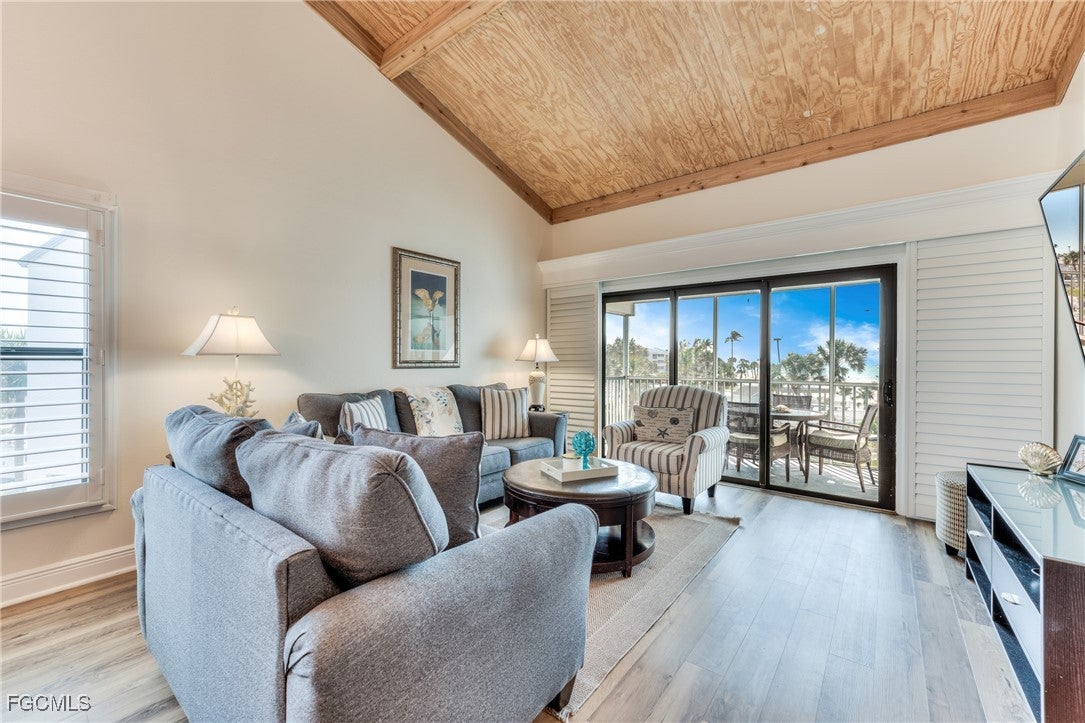 2121 Gulf Beach Villas