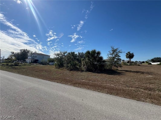 4022 NE 22ND PL, CAPE CORAL, FL 33909 - Image 3e3e67584c9f2358be06c8d5cb491f2a/3373107520