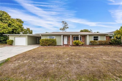 2307 Flora Avenue Fort Myers FL 33907