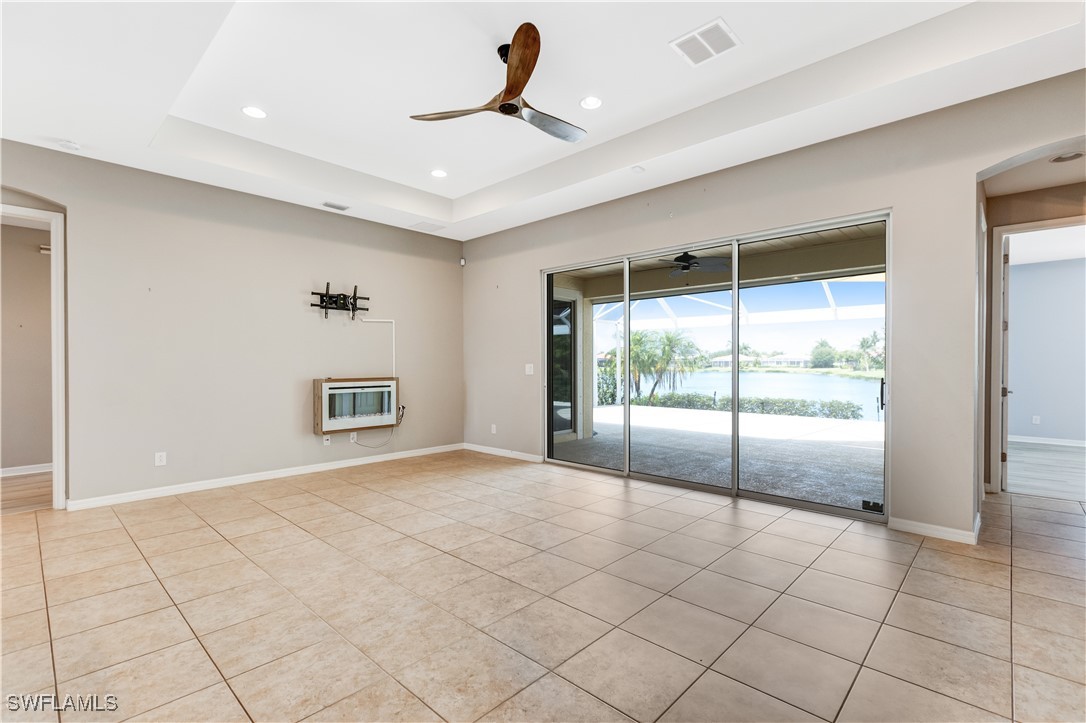 2538 Ashbury Circle