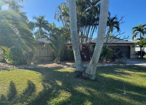 1708 SE 8th Street Cape Coral FL 33990