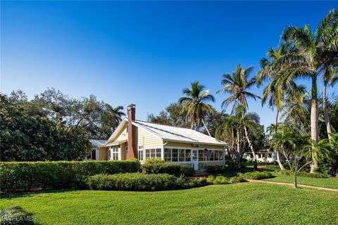 88 - 66 11th Avenue S Naples FL 34102