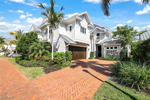 91 14th Street S Naples FL 34102