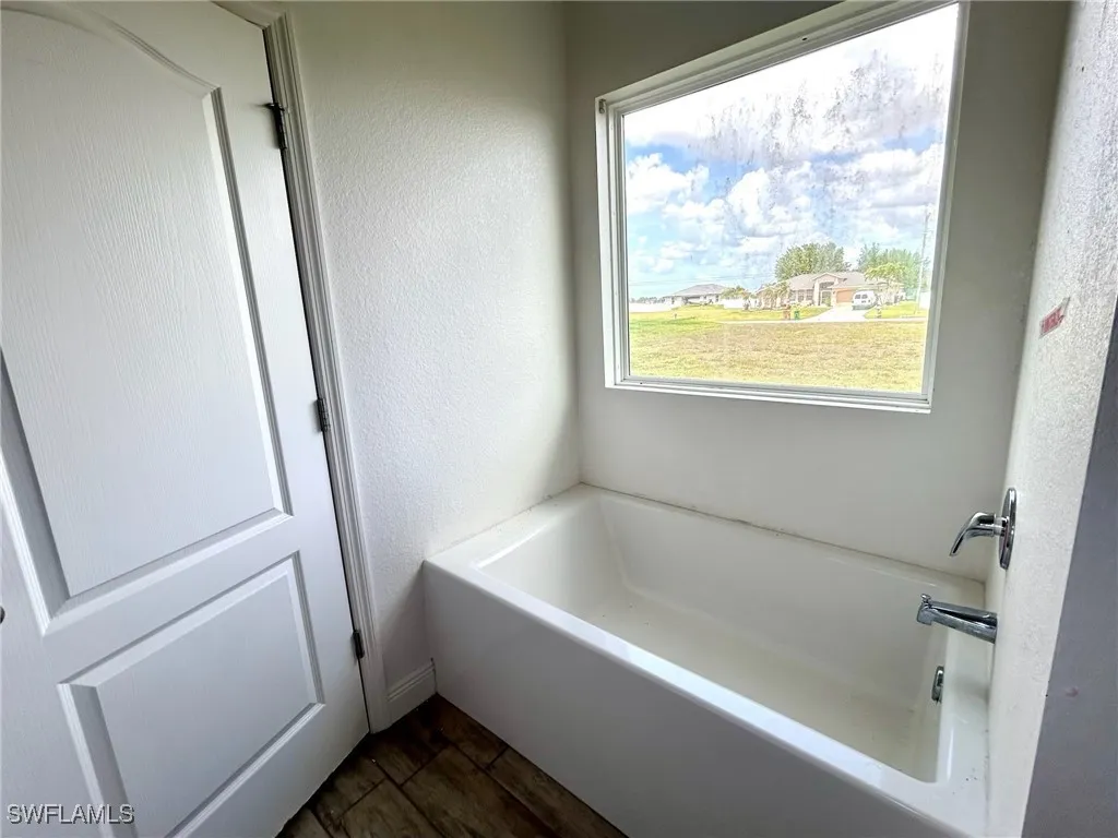 Cape Coral, Florida 33993, United States, 3 Bedrooms Bedrooms, ,2 BathroomsBathrooms,Residential,Active,109979