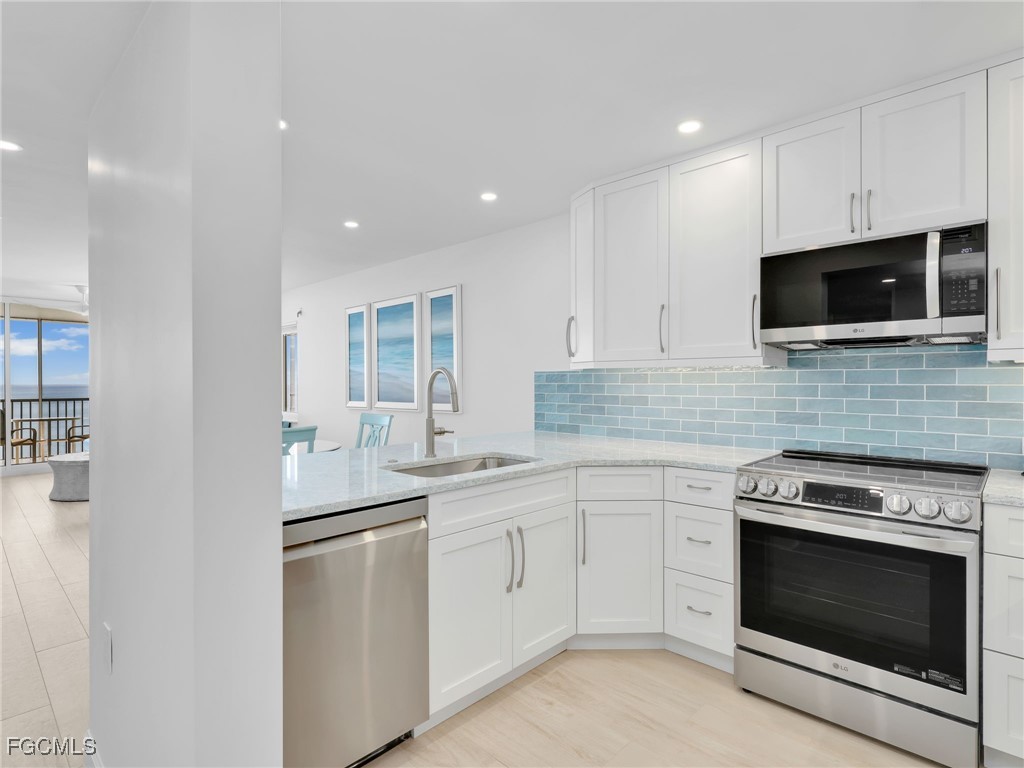 26340 Hickory Boulevard 902