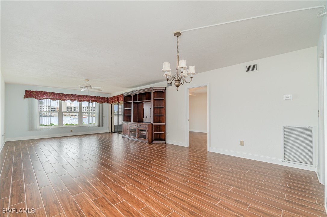 5103 Sunnybrook Court 5