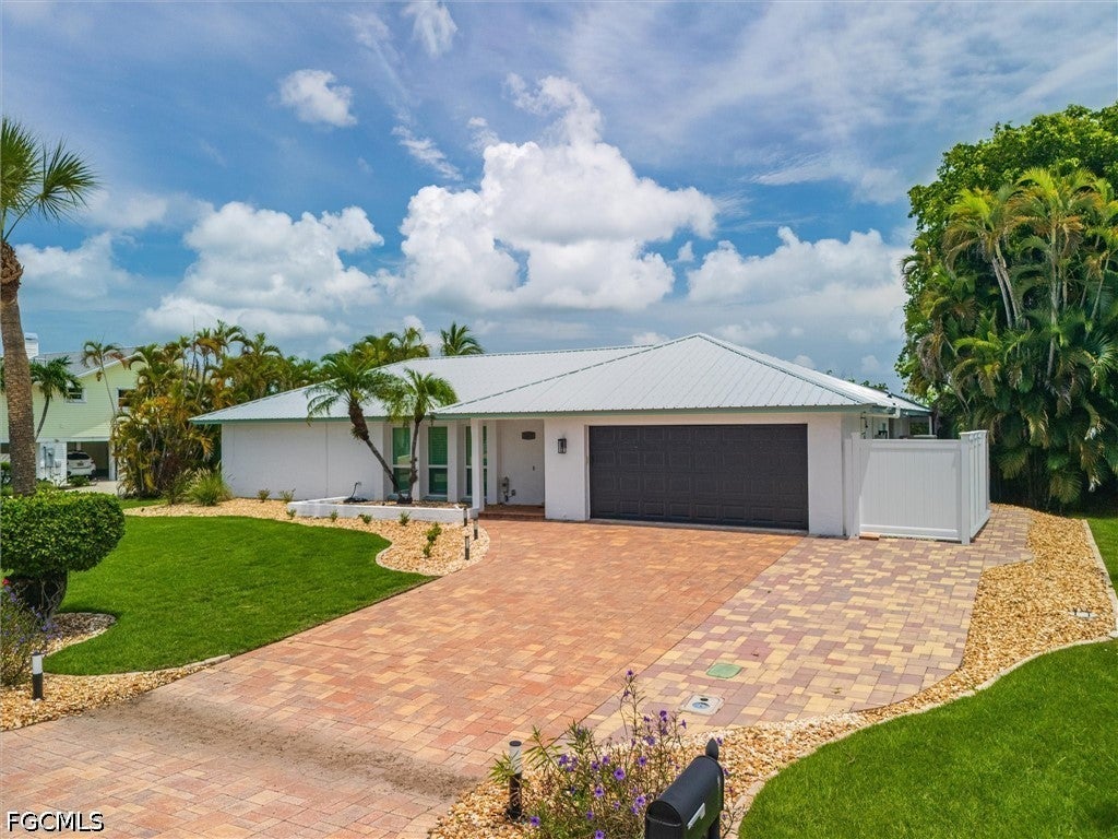 1477 Albatross Road