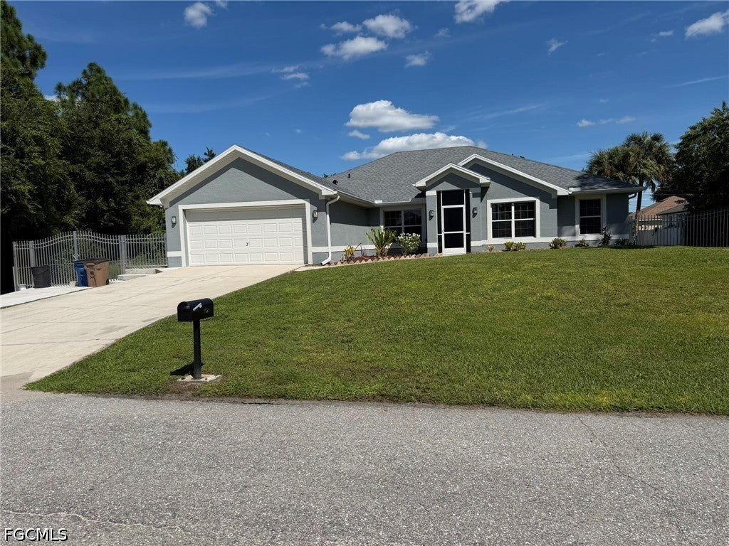 702 Calvin Avenue