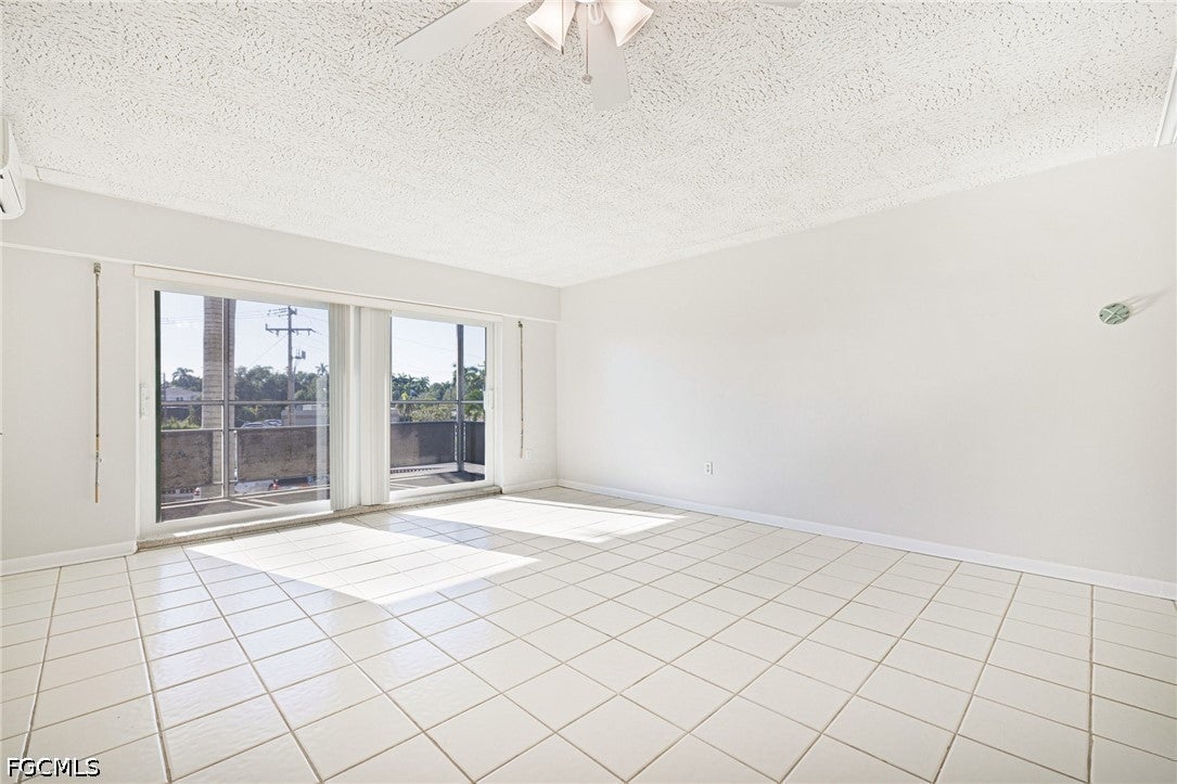 2350 W 1st Street 205