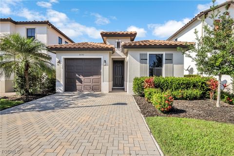 8793 Madrid Circle Naples FL 34104