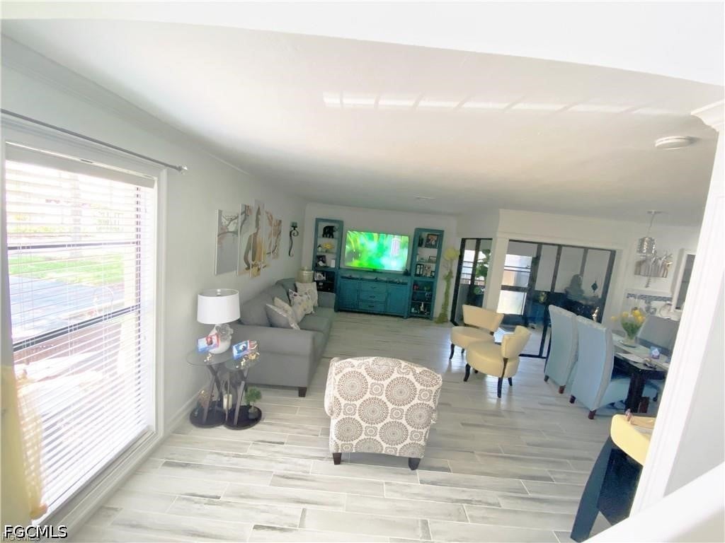631 SE 12th Avenue 98