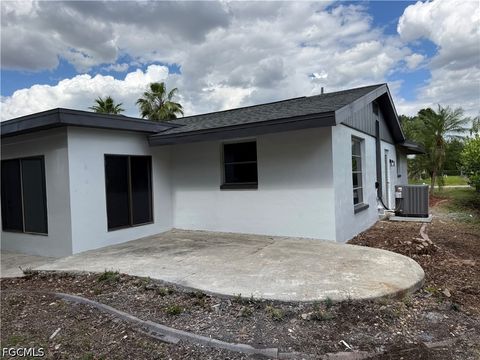 Tiny photo for 2201 Parkview Drive, Fort Myers, FL 33905 (MLS # 2026019003)