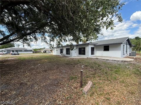 Tiny photo for 2201 Parkview Drive, Fort Myers, FL 33905 (MLS # 2026019003)