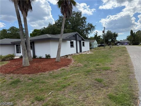 Tiny photo for 2201 Parkview Drive, Fort Myers, FL 33905 (MLS # 2026019003)