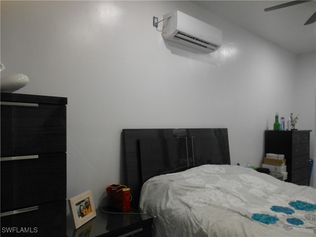 1280 Bonneville Street