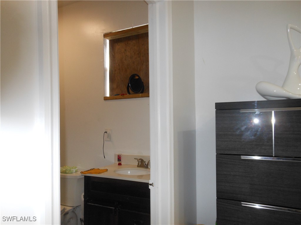 1280 Bonneville Street