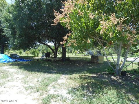 1280 Bonneville Street Labelle FL 33935