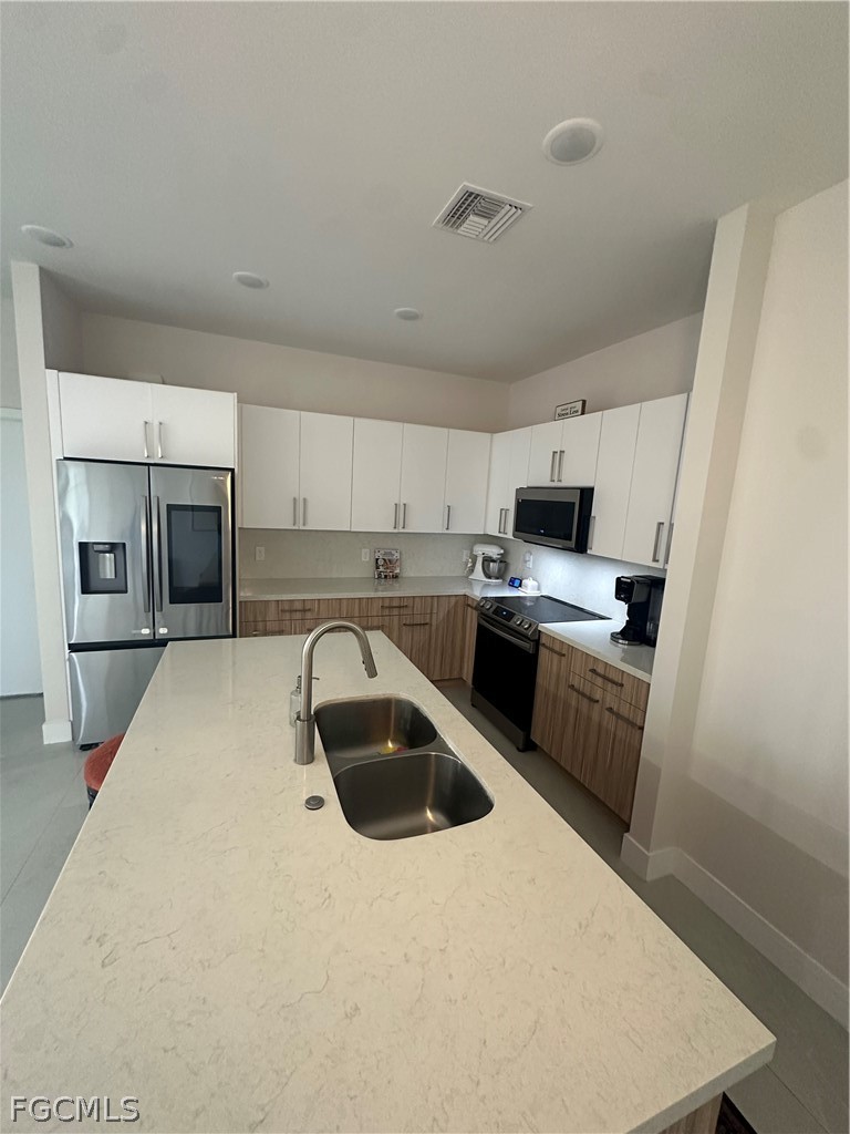 1613 N Gator Circle