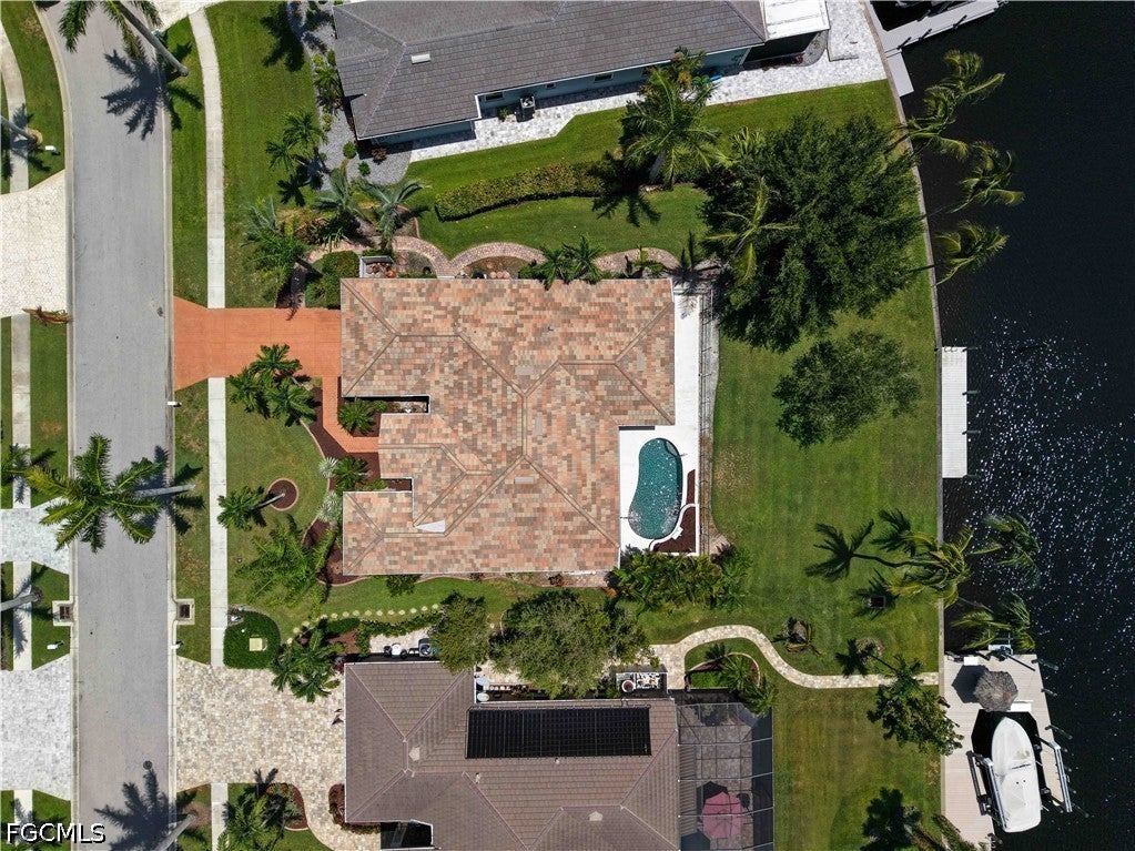 5514 Merlyn Lane