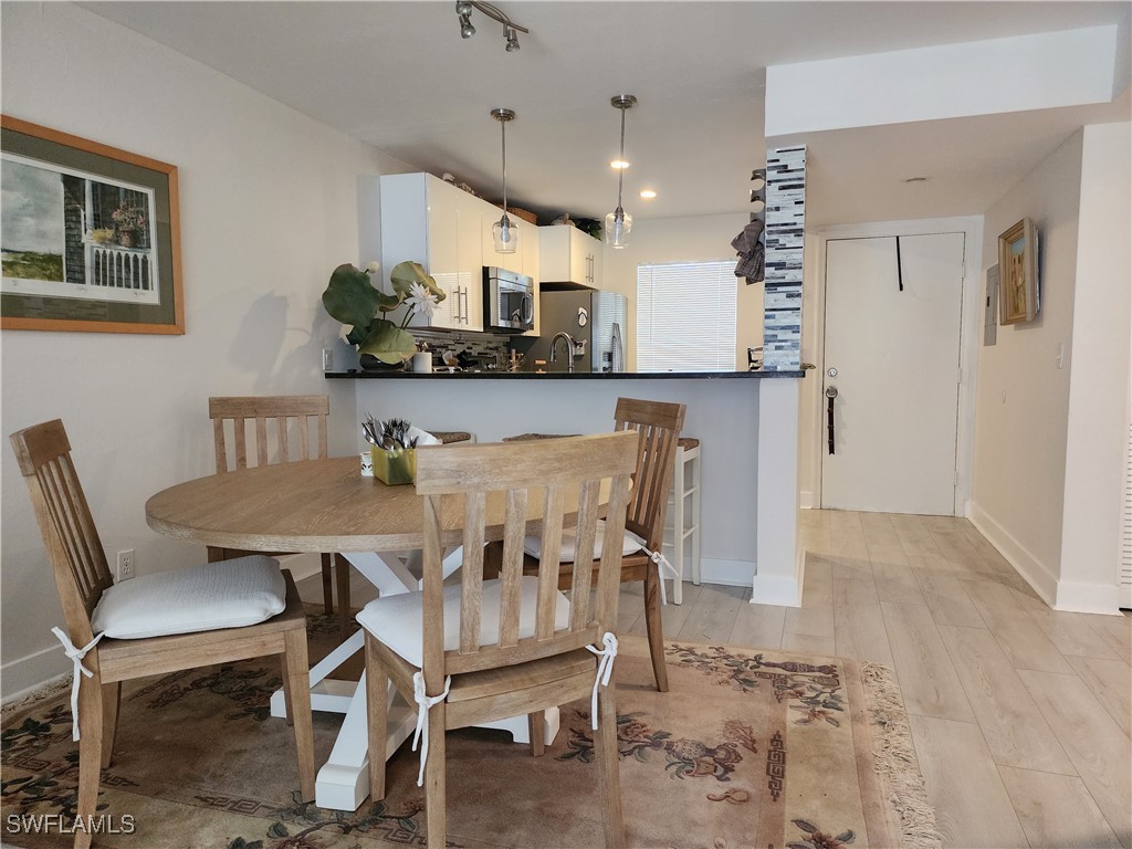 1901 Courtyard Way C105