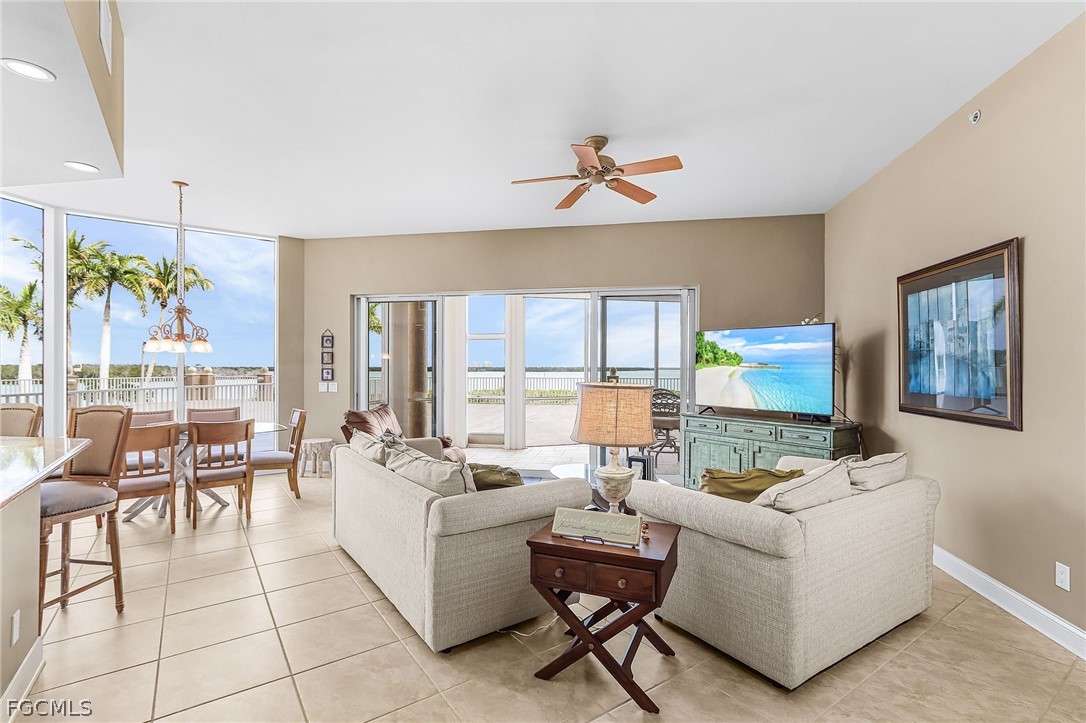 4137 Bay Beach Lane 522