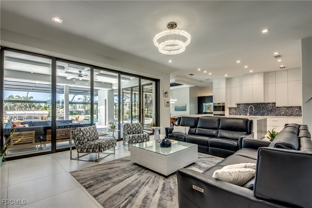 1436 Viking Court