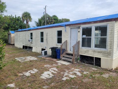 12040 Live Oak Drive Fort Myers FL 33908