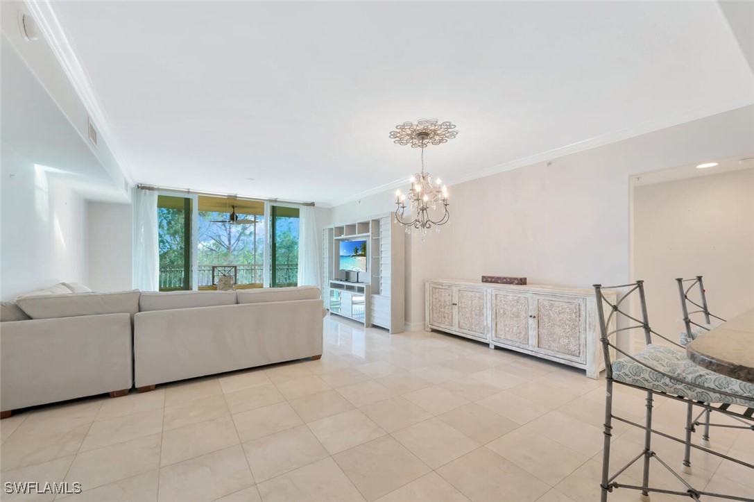 2738 Tiburon Boulevard E B-303