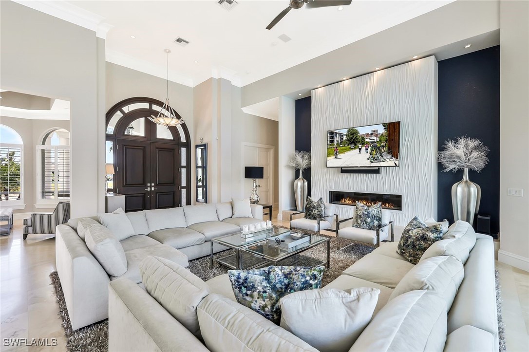 311 Neapolitan Way