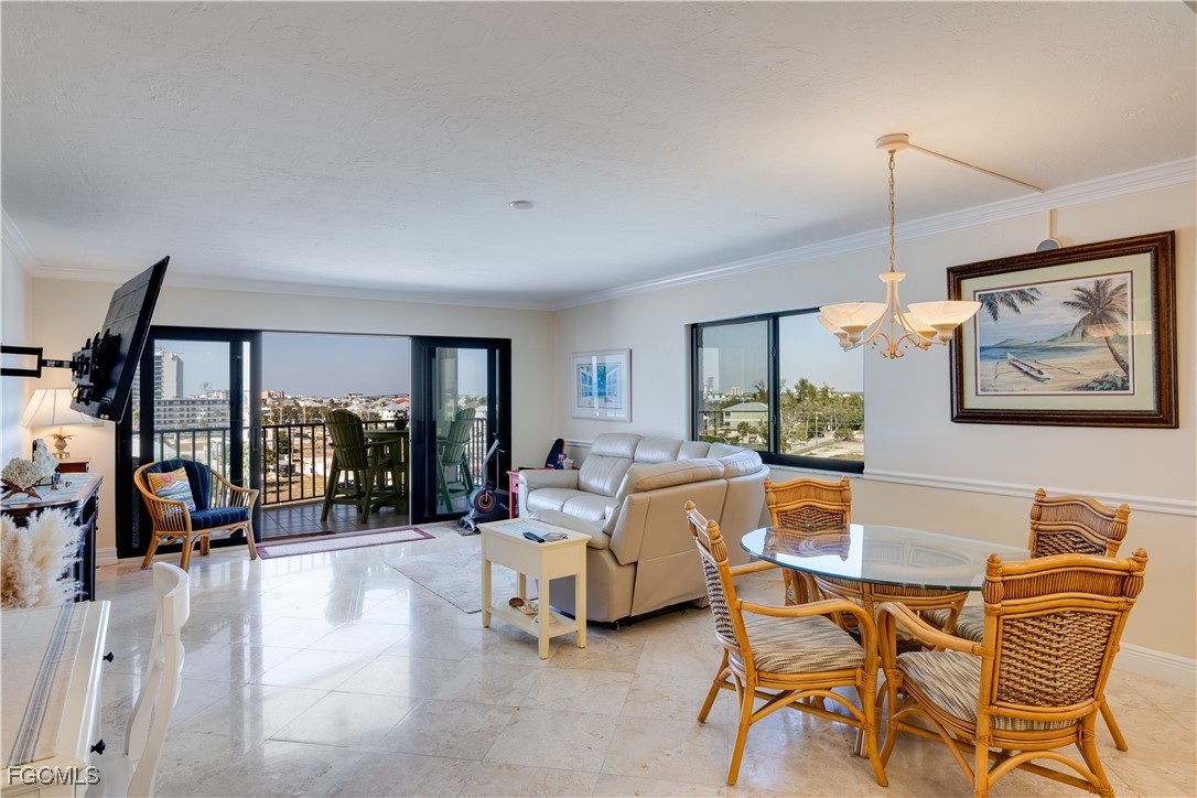 2532 Estero Boulevard 508