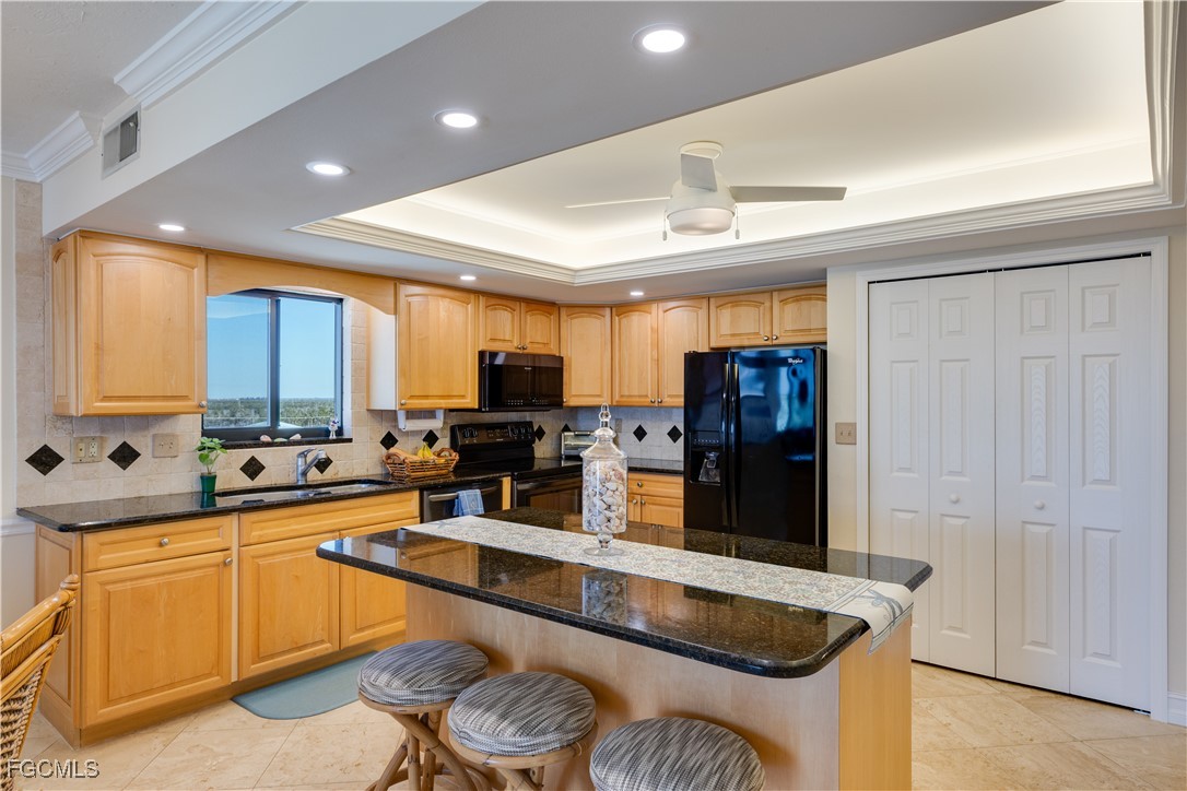 2532 Estero Boulevard 508