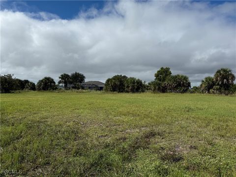 3928 NE 15th Avenue Cape Coral FL 33909