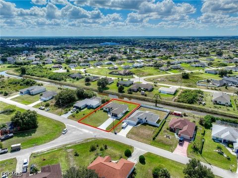 Tiny photo for 1019 Cedartree Avenue, Lehigh Acres, FL 33971 (MLS # 2026026754)