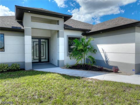 Tiny photo for 1019 Cedartree Avenue, Lehigh Acres, FL 33971 (MLS # 2026026754)