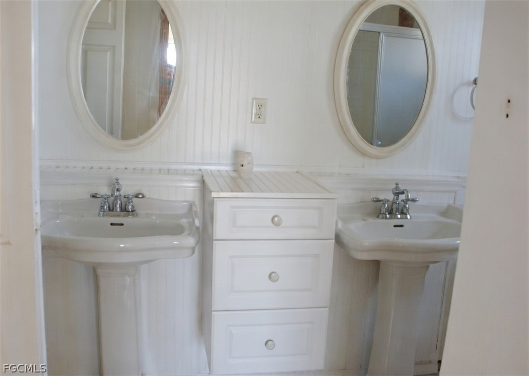 518 Jacaranda Parkway E