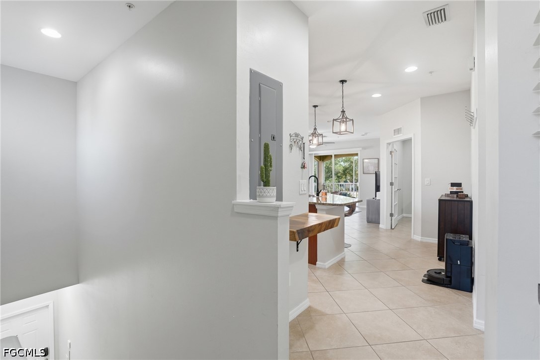 8515 Oakshade Circle 201